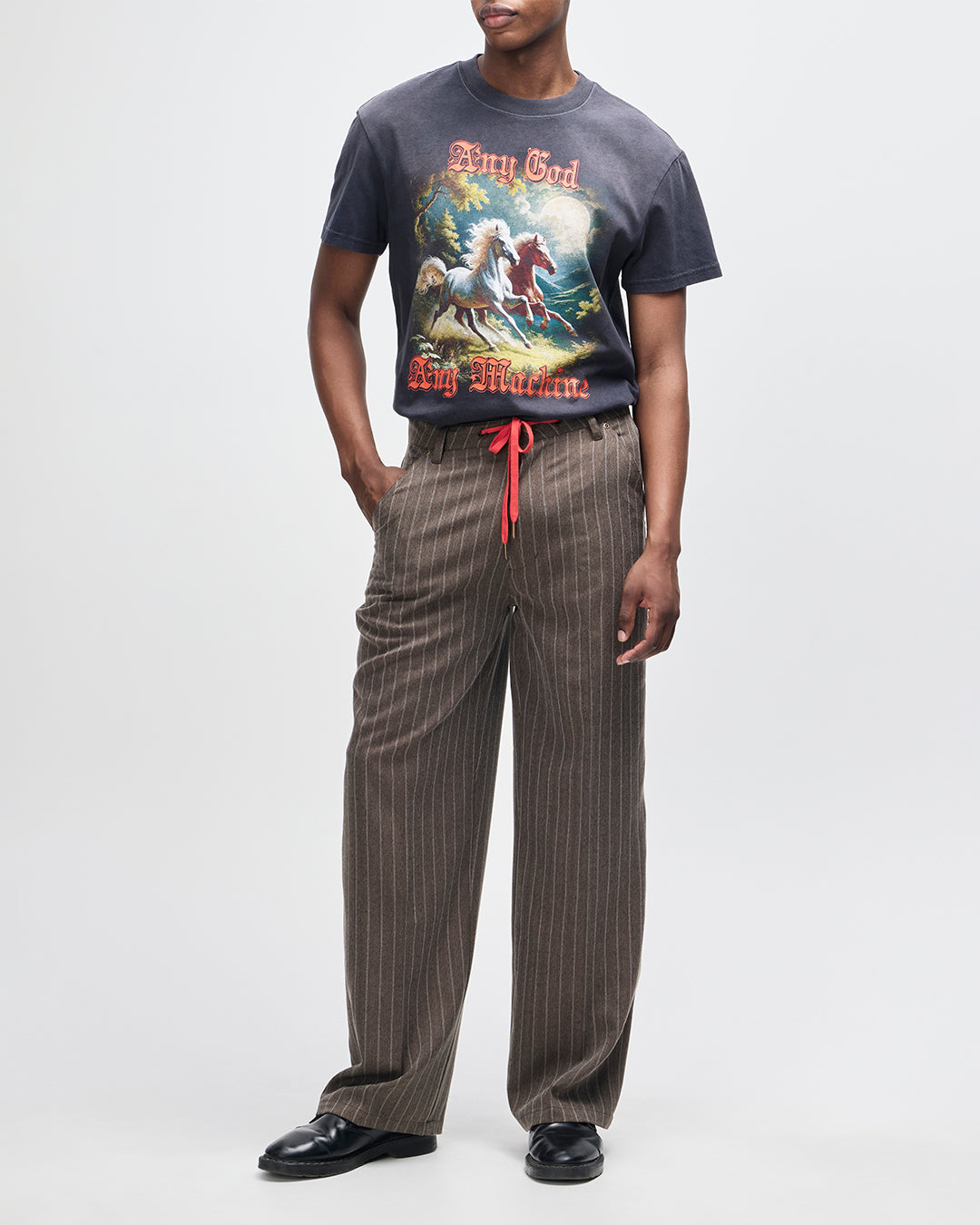 Horseplay Tee black beauty | Bildmaterial bereitgestellt von SHOES.PLEASE.