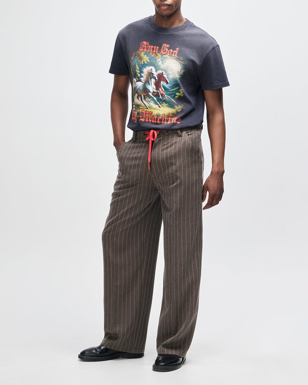 Horseplay Tee black beauty | Bildmaterial bereitgestellt von SHOES.PLEASE.