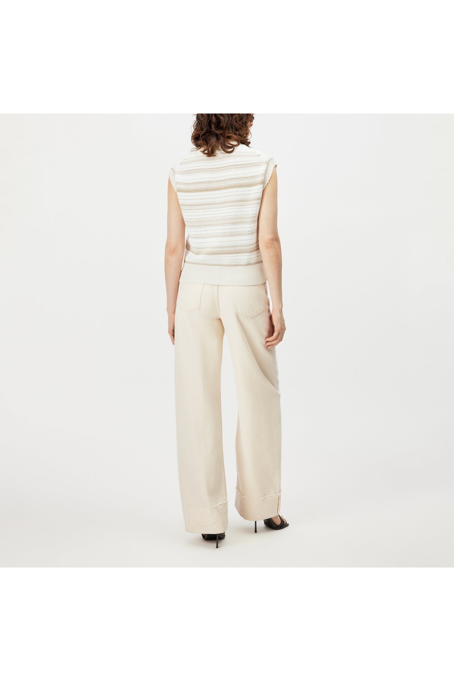 OFELY 88417-424060-1724 beige | Bildmaterial bereitgestellt von SHOES.PLEASE.