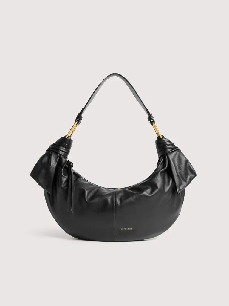 COCCINELLEFUROSHIKI HANDBAG PUFFY SMOOTH LEATHER noir | Bildmaterial bereitgestellt von SHOES.PLEASE.