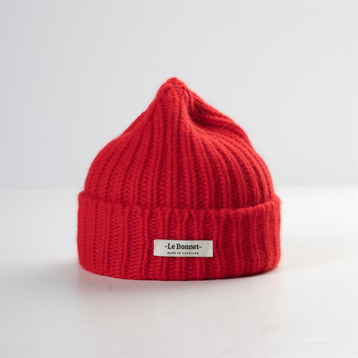 Le Bonnet Logo LBL-012 crimson | Bildmaterial bereitgestellt von SHOES.PLEASE.