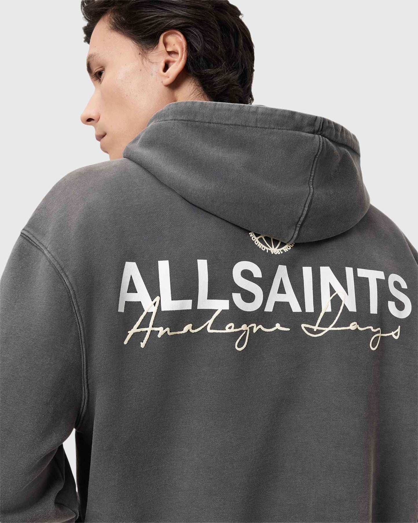EMBLEM OTH HOODY washed black | Bildmaterial bereitgestellt von SHOES.PLEASE.