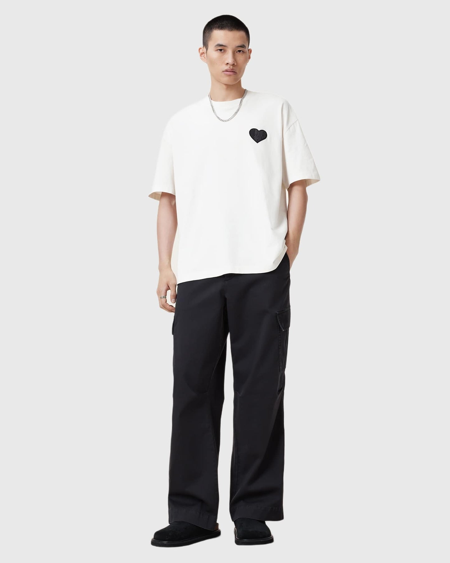 LOVER SS CREW ashen white | Bildmaterial bereitgestellt von SHOES.PLEASE.