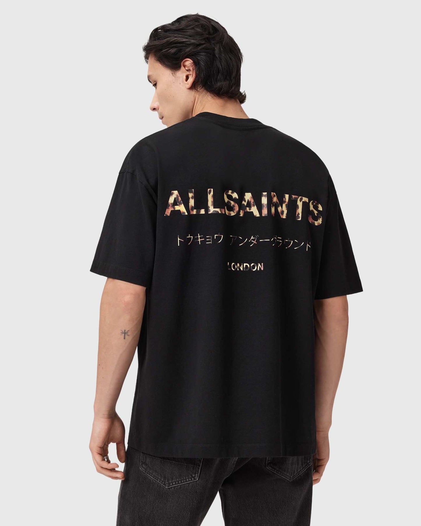 UNDERGROUND SS CREW jet black/leopard | Bildmaterial bereitgestellt von SHOES.PLEASE.