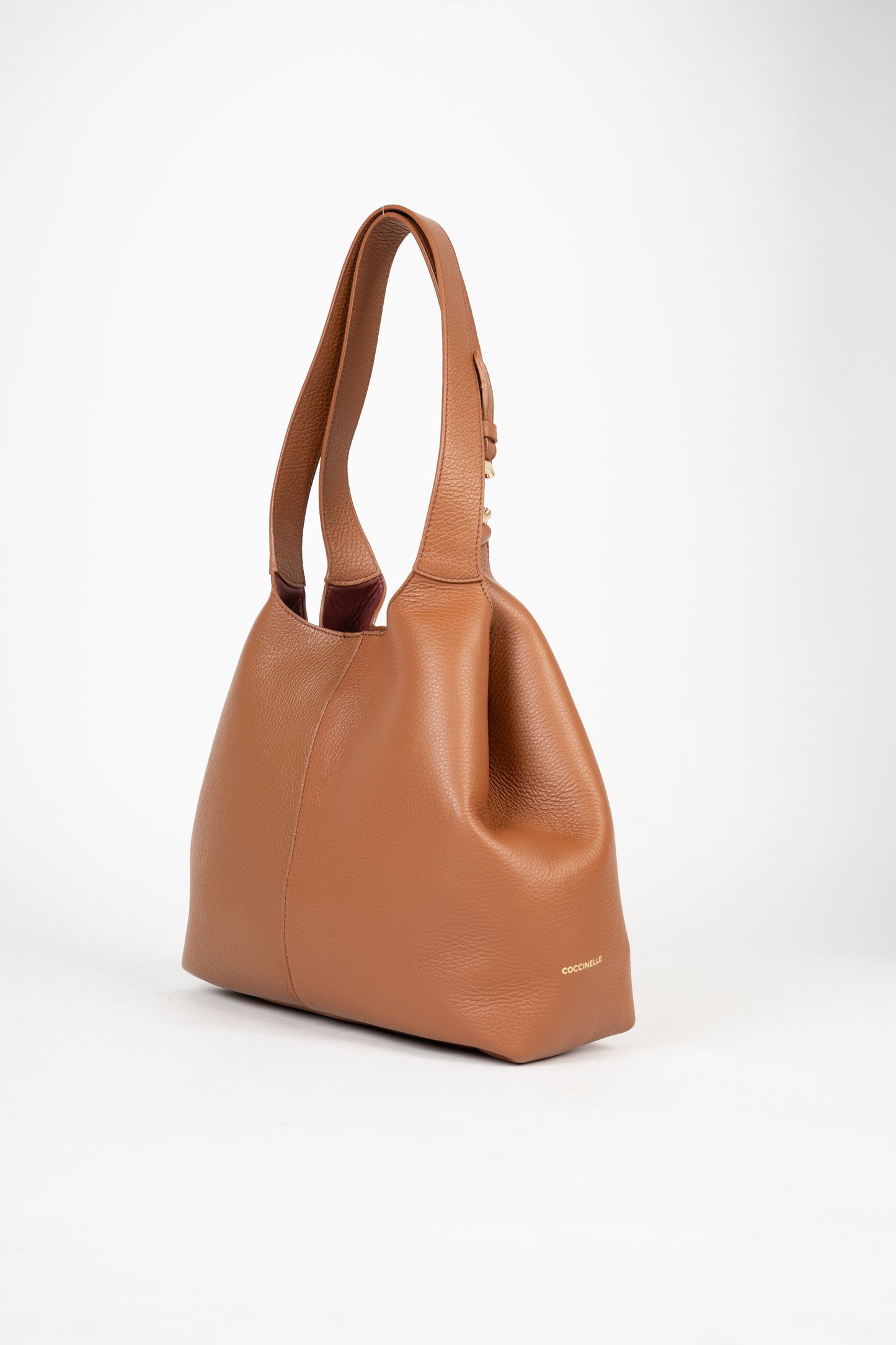 C Easy Handbag cognac | Bildmaterial bereitgestellt von SHOES.PLEASE.