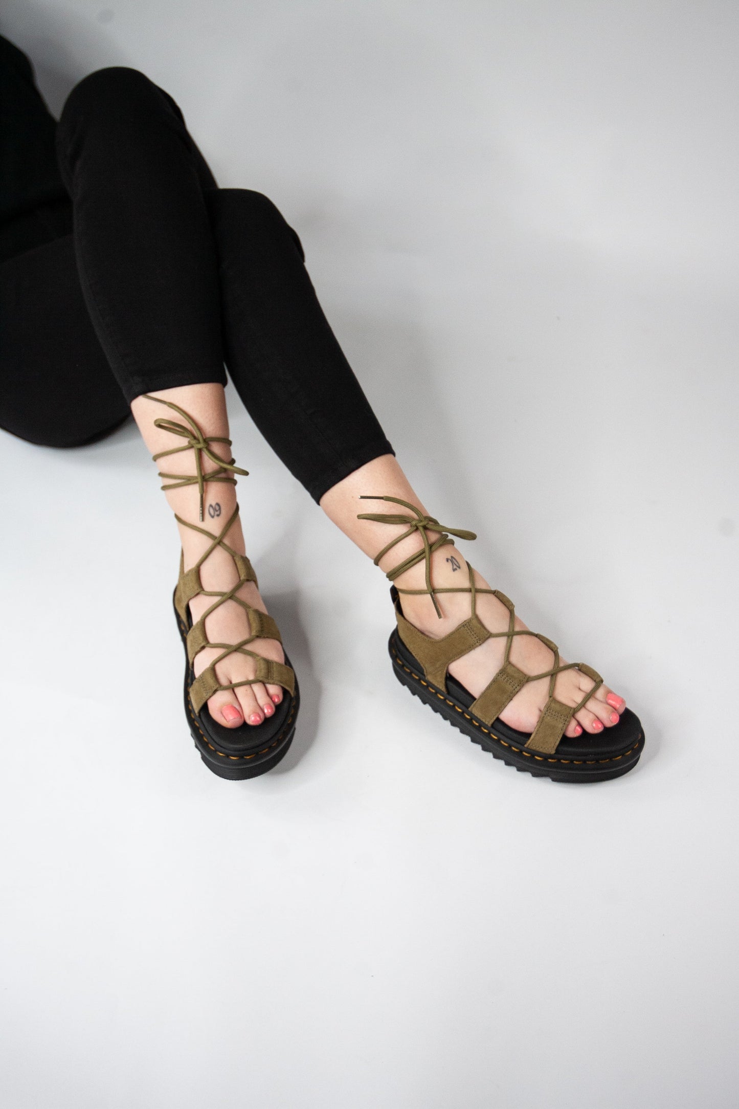 Nartilla muted olive | Bildmaterial bereitgestellt von SHOES.PLEASE.