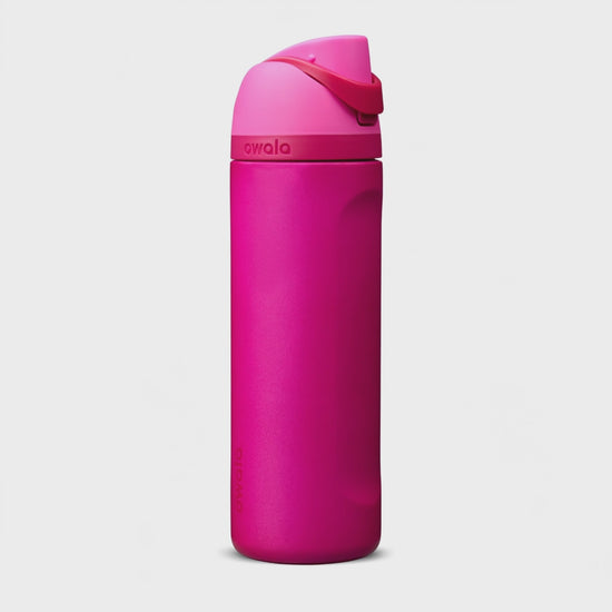 Owala FreeSip Trinkflasche 710 ml in Read My Lips – Produktvideo | Bildmaterial bereitgestellt von SHOES.PLEASE.