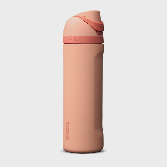 Owala FreeSip Trinkflasche 710 ml in Peach of Mind – Produktvideo | Bildmaterial bereitgestellt von SHOES.PLEASE.
