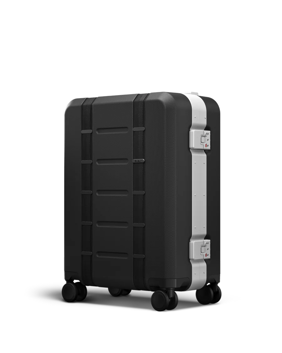 Ramverk Pro Carry-on silver | Bildmaterial bereitgestellt von SHOES.PLEASE.