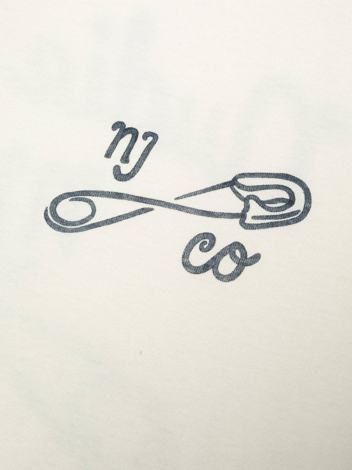 Roy Muted Tracks T-Shirt chalk white | Bildmaterial bereitgestellt von SHOES.PLEASE.