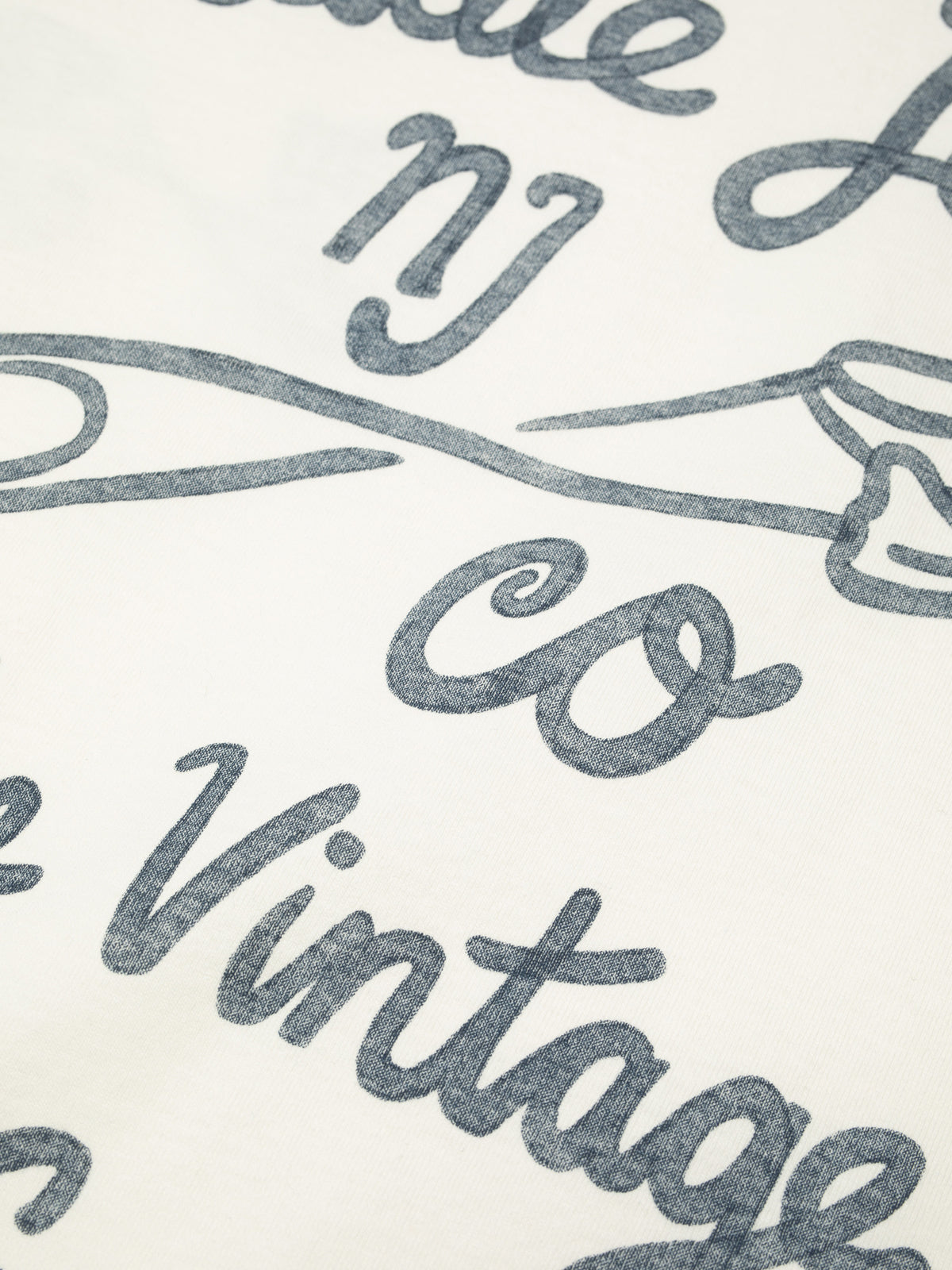 Roy Muted Tracks T-Shirt chalk white | Bildmaterial bereitgestellt von SHOES.PLEASE.
