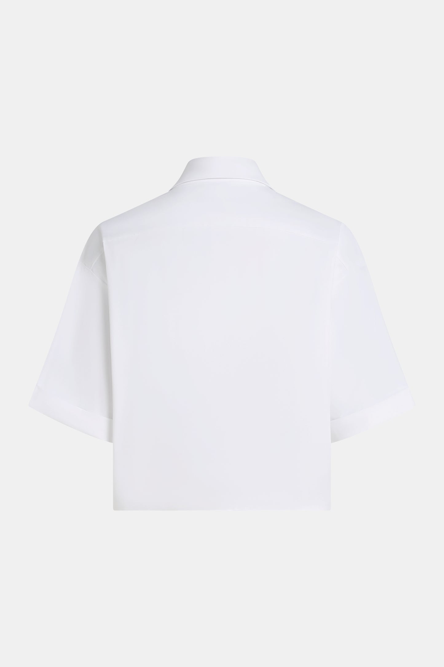 Blouse white | Bildmaterial bereitgestellt von SHOES.PLEASE.