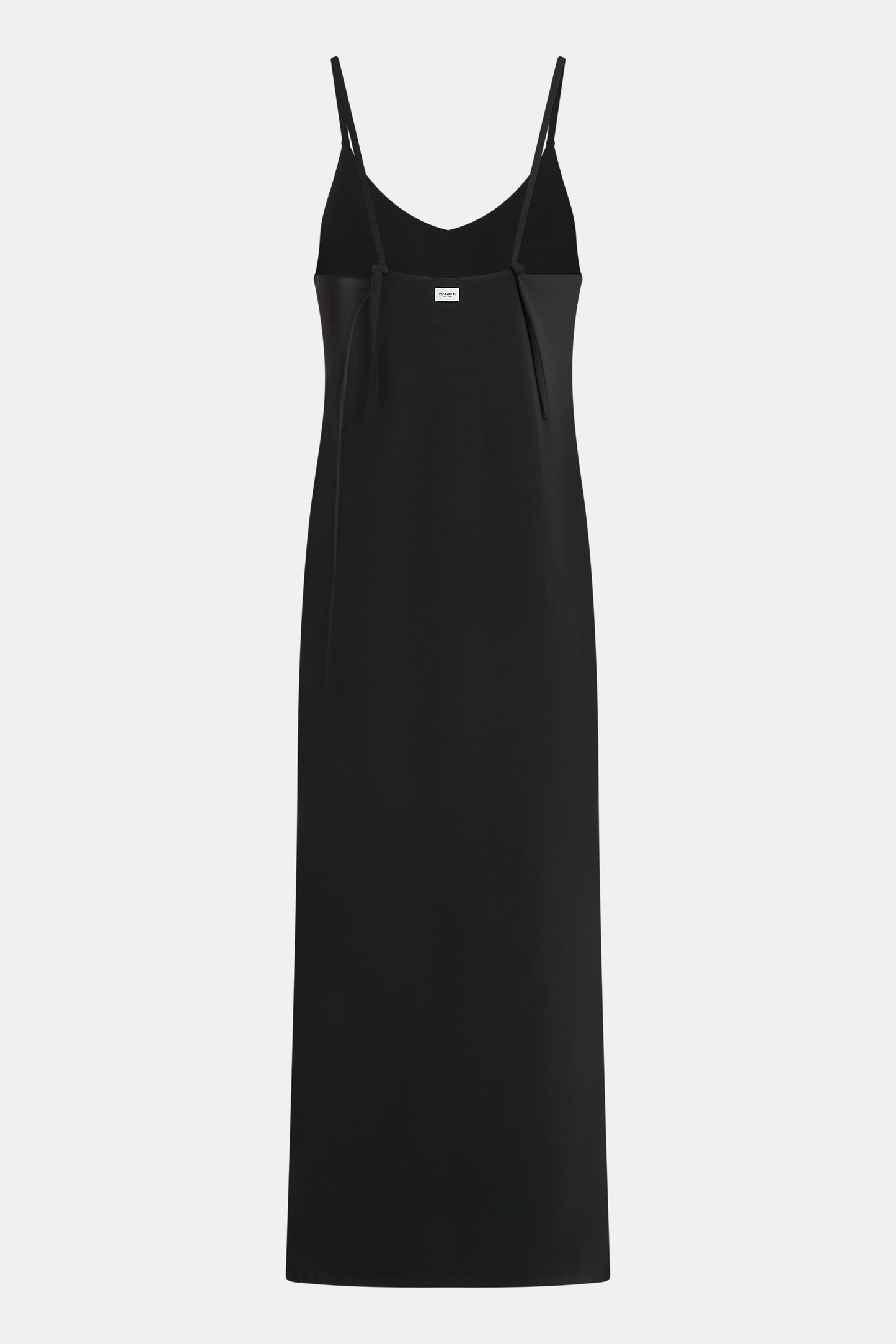 Dress black | Bildmaterial bereitgestellt von SHOES.PLEASE.