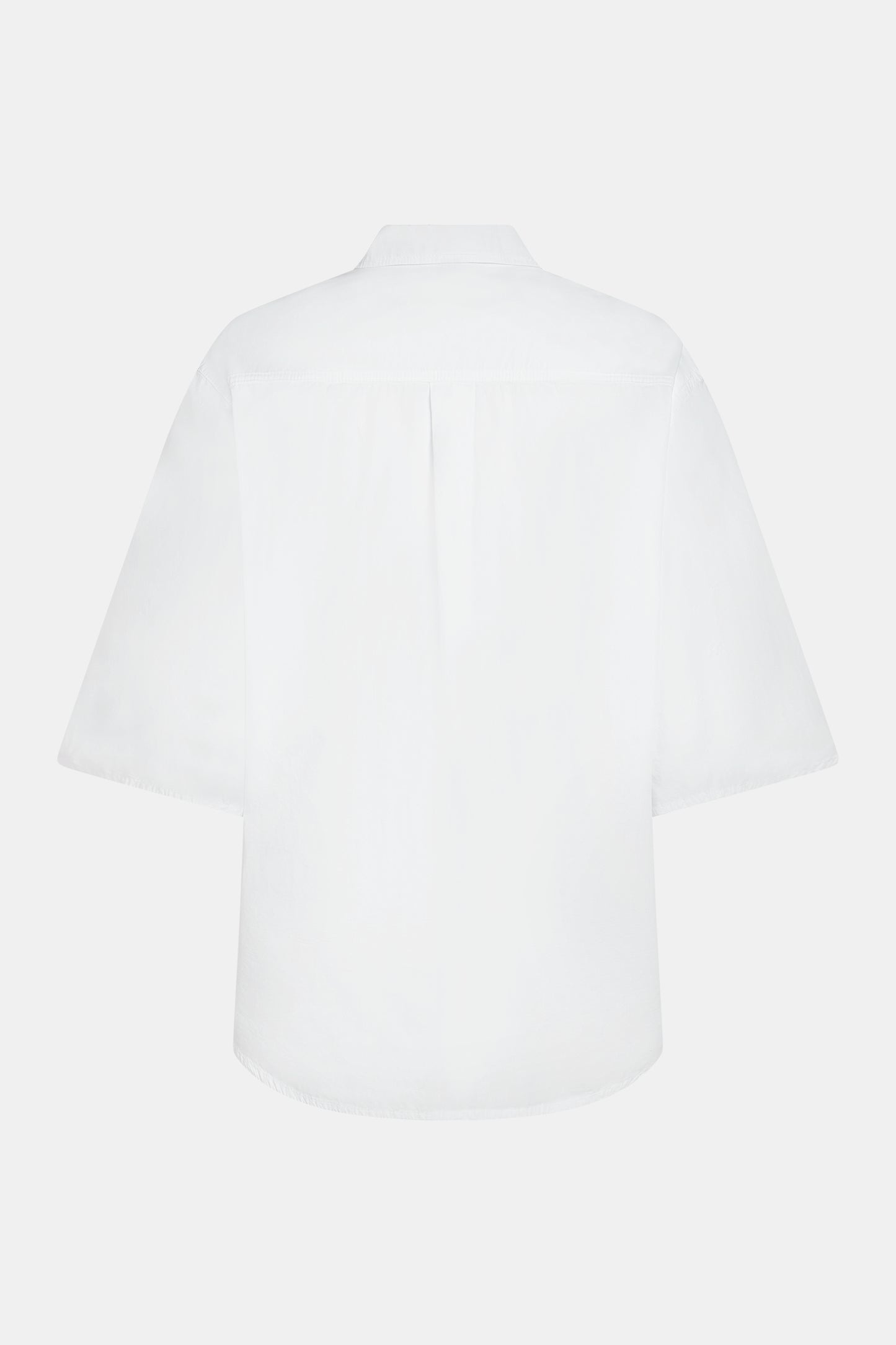 Blouse white | Bildmaterial bereitgestellt von SHOES.PLEASE.
