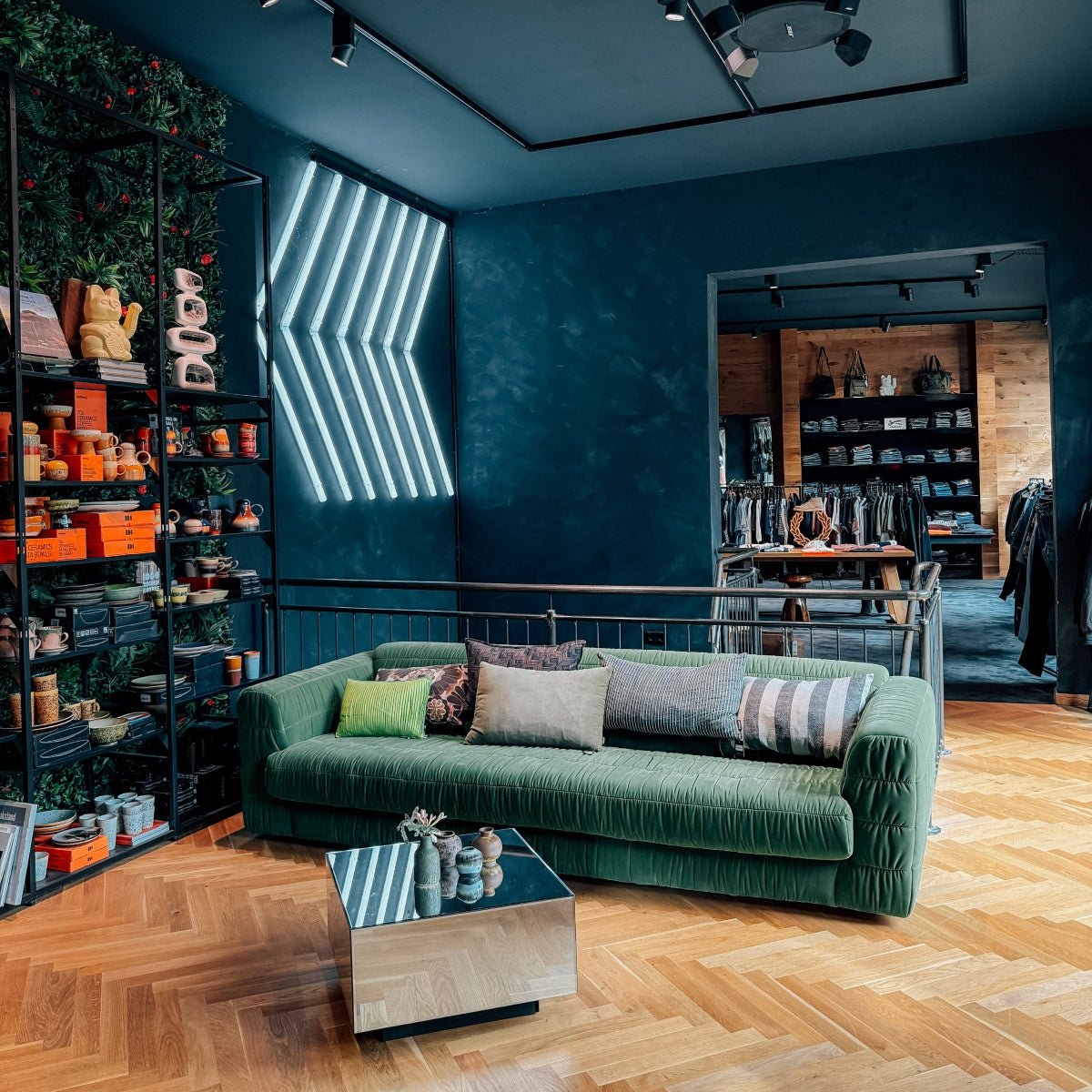 Bildmaterial bereitgestellt von SHOES.PLEASE.