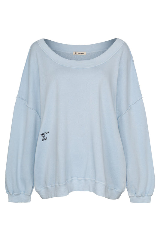 SKY_ORGANIC light blue