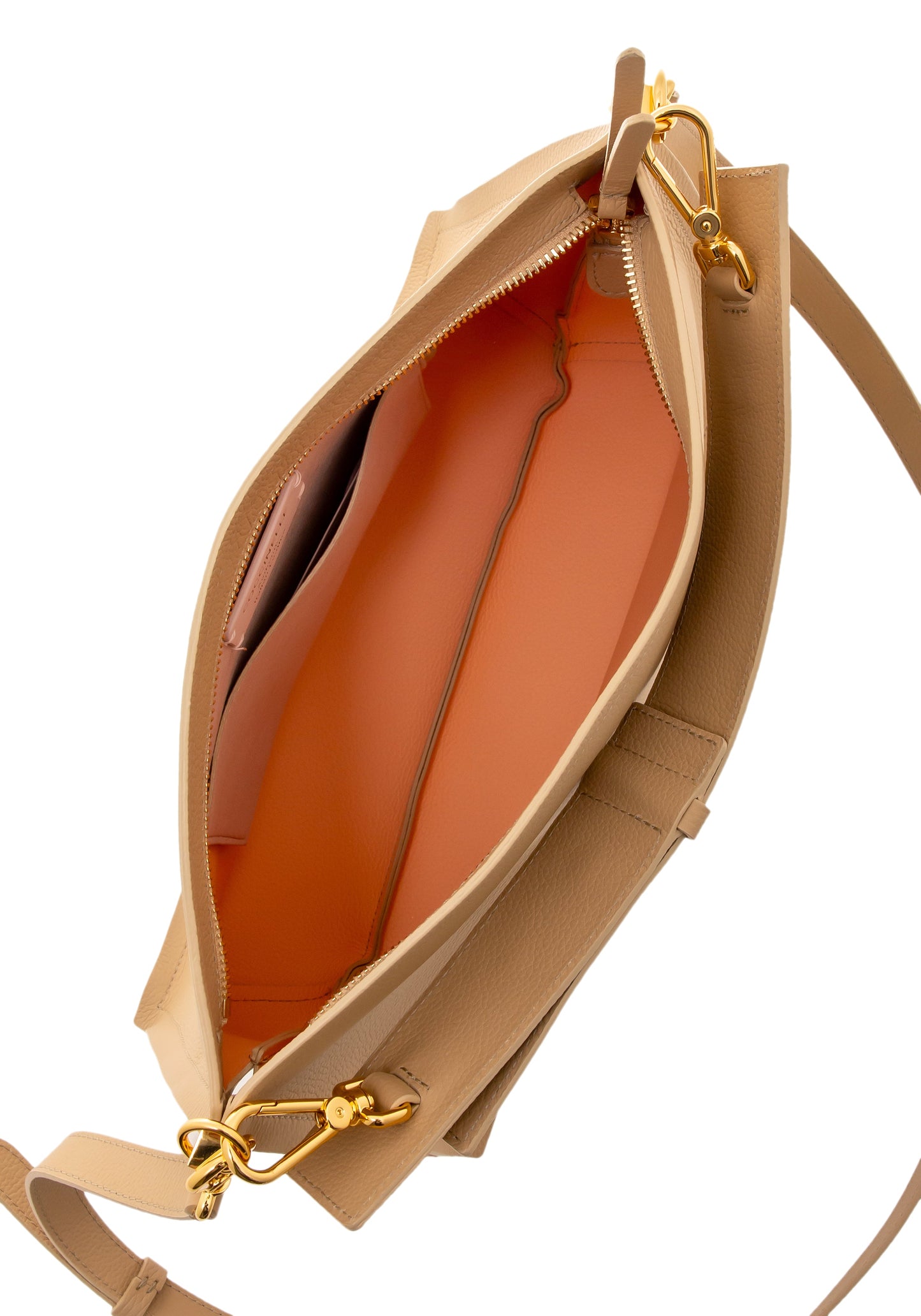 Snip fre.beige/sunri | Bildmaterial bereitgestellt von SHOES.PLEASE.
