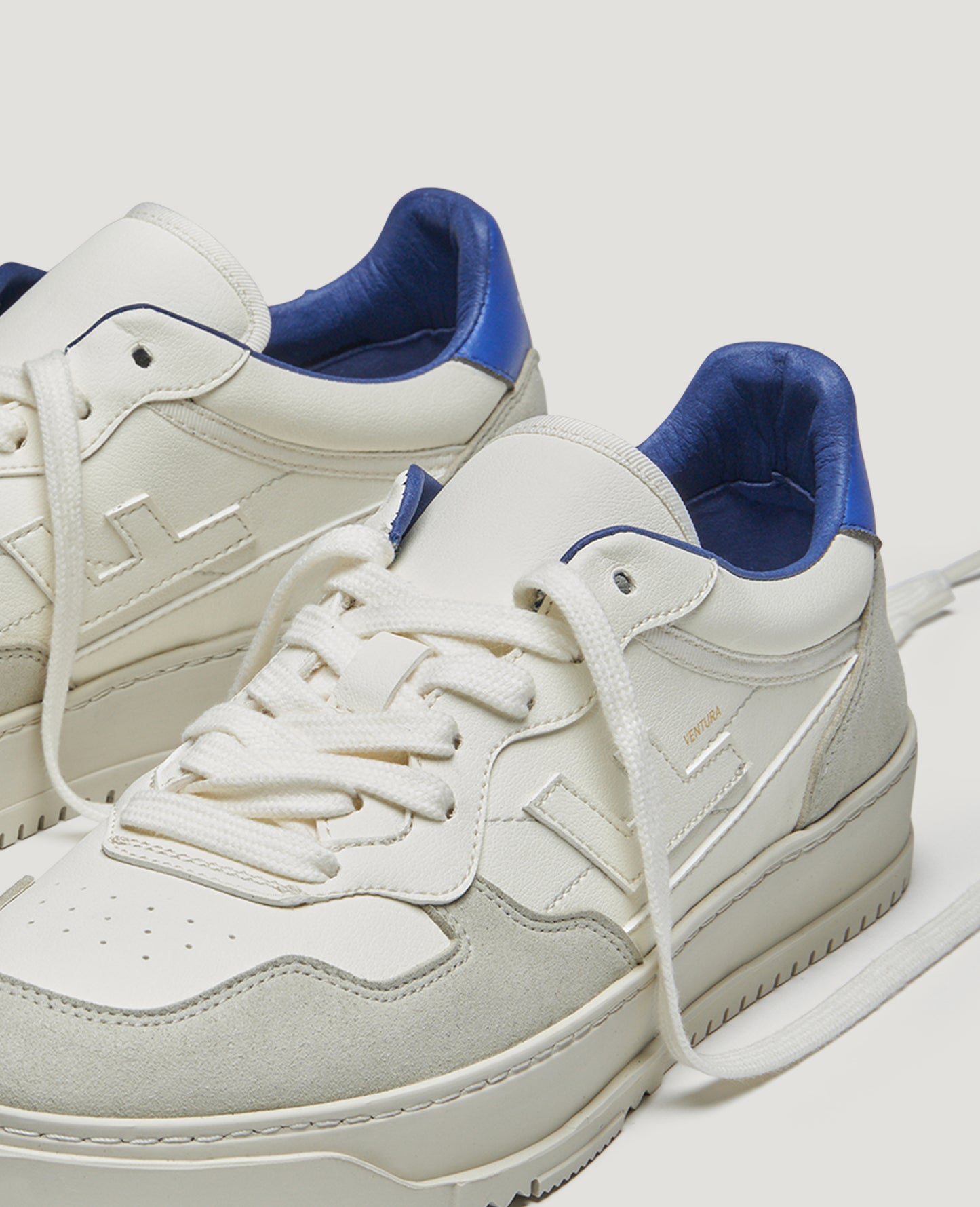 Ventura white indigo | Bildmaterial bereitgestellt von SHOES.PLEASE.