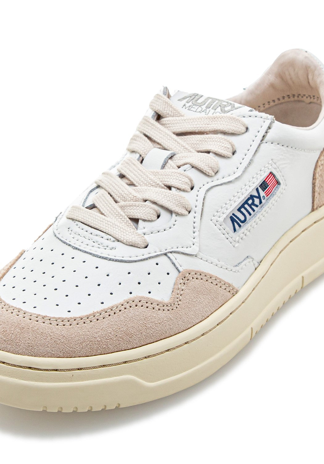 AUTRY 01 LOW WOM LEAT/SUEDE white | Bildmaterial bereitgestellt von SHOES.PLEASE.