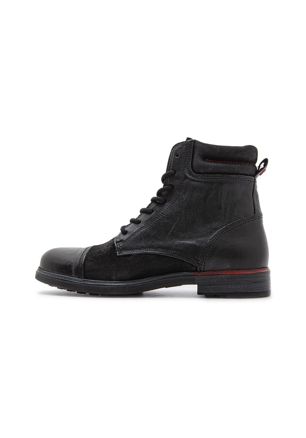 Iron 4 black | Bildmaterial bereitgestellt von SHOES.PLEASE.